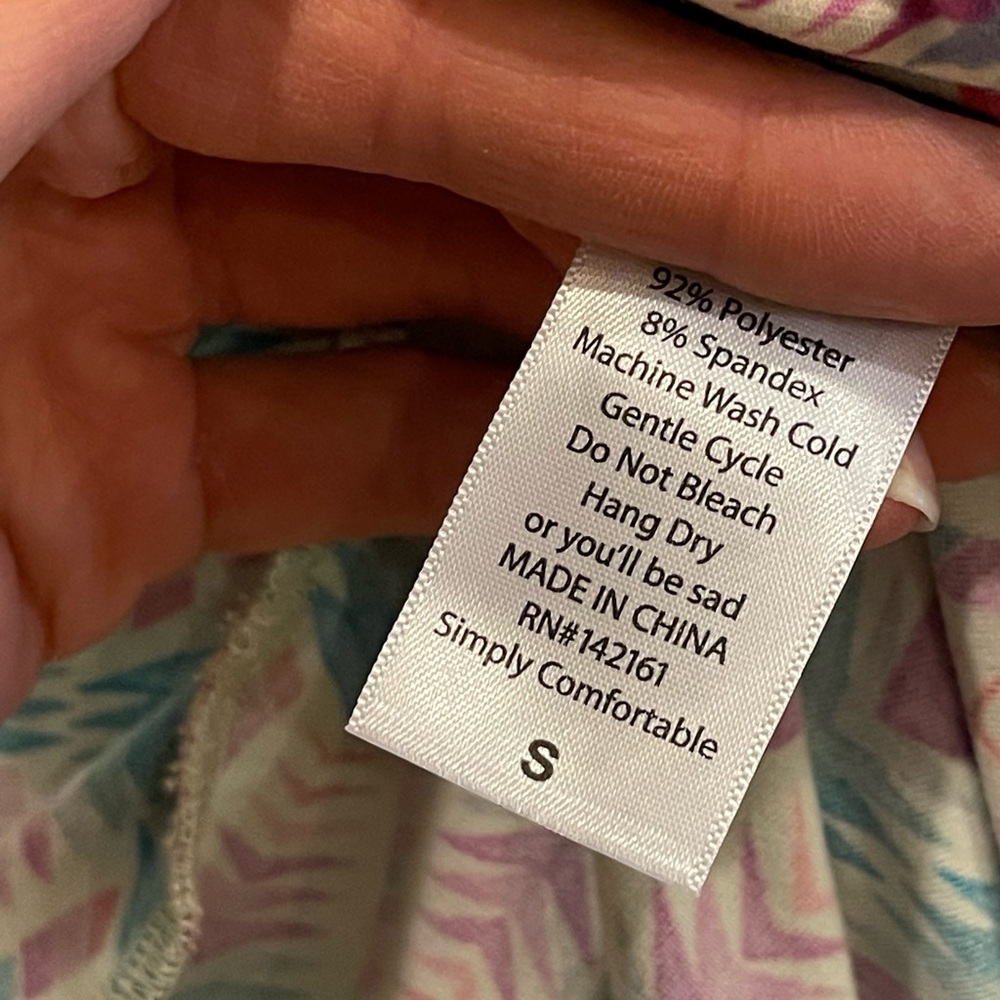New LuLaRoe S Irma‎ Blue/Pink/White Patterned Short Sleeve - Picture 3 of 9